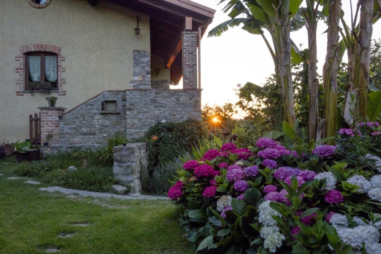 B&B La Casa Dei Cuori Millesimo Luaran gambar
