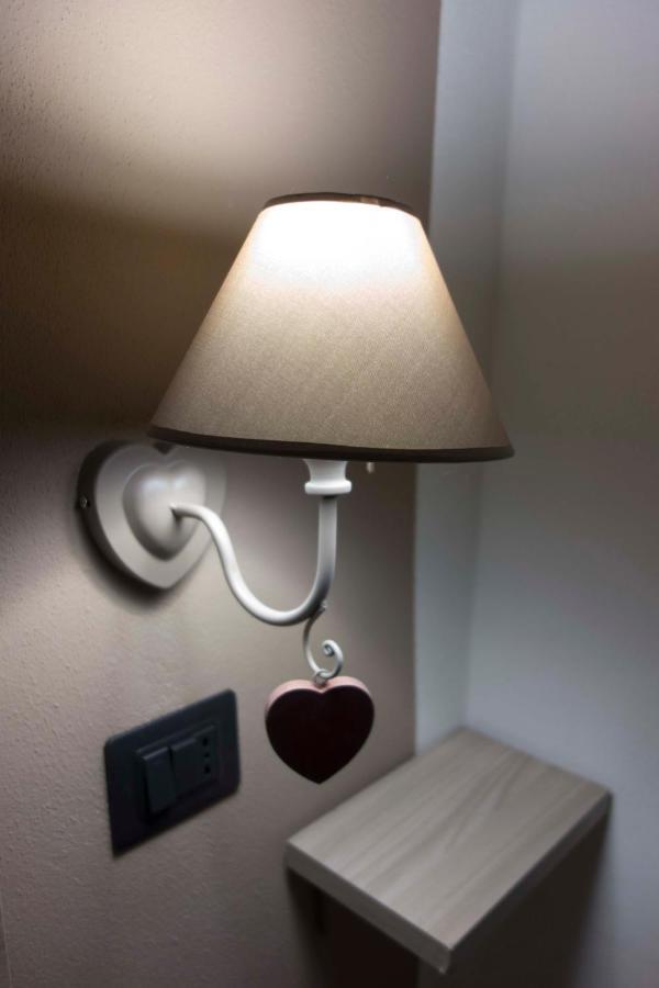 B&B La Casa Dei Cuori Millesimo Luaran gambar