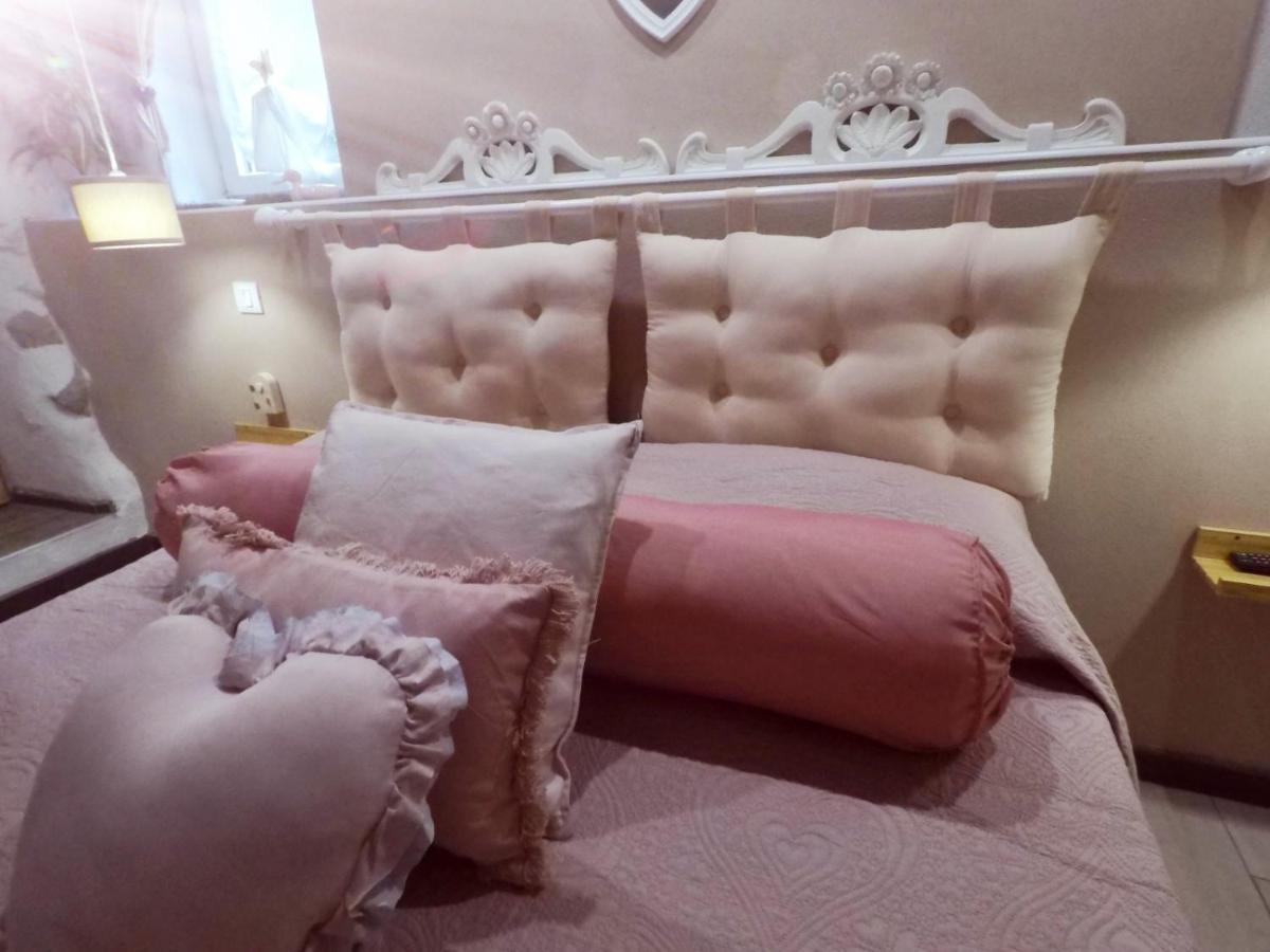 B&B La Casa Dei Cuori Millesimo Luaran gambar
