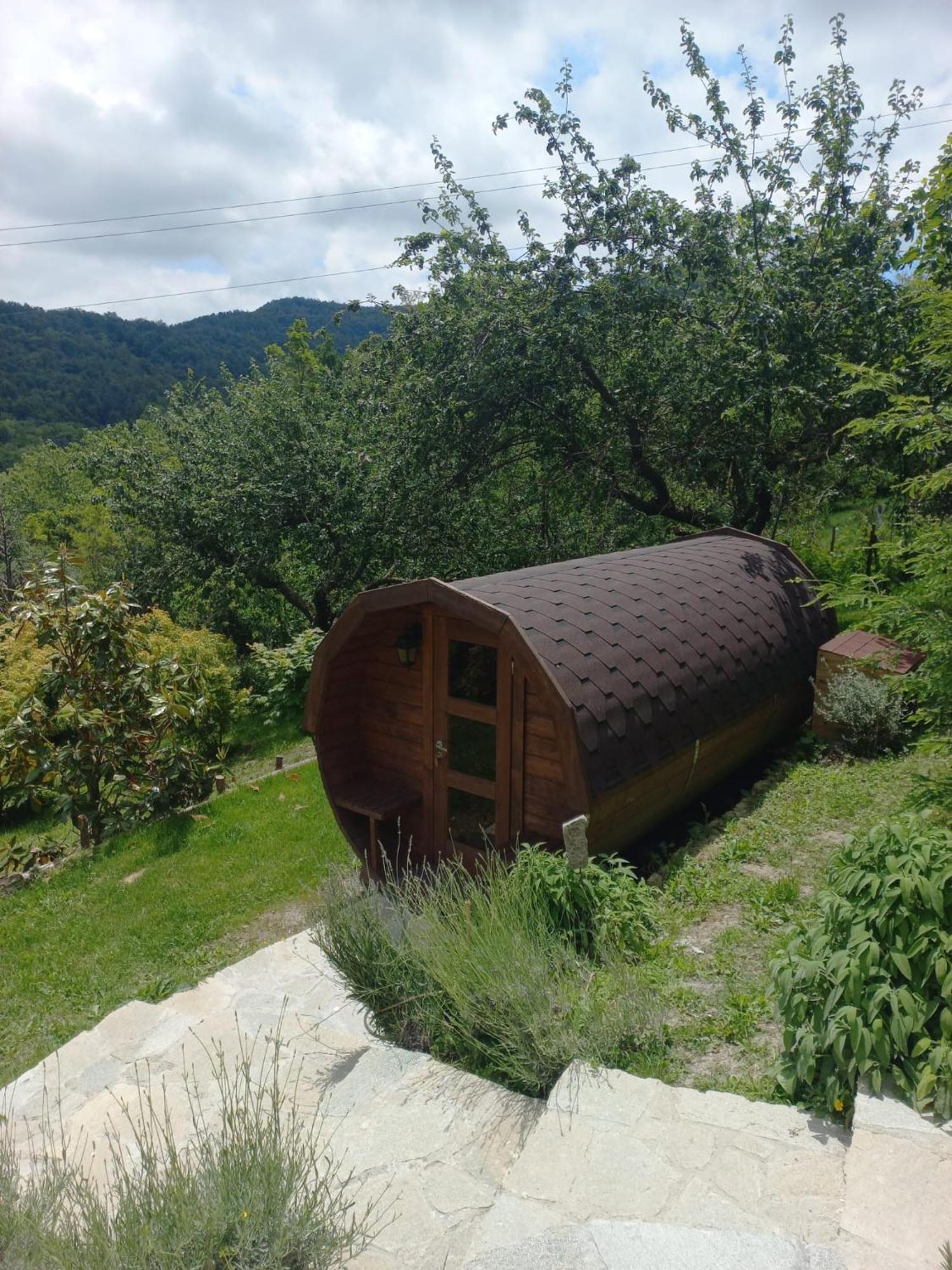 B&B La Casa Dei Cuori Millesimo Luaran gambar
